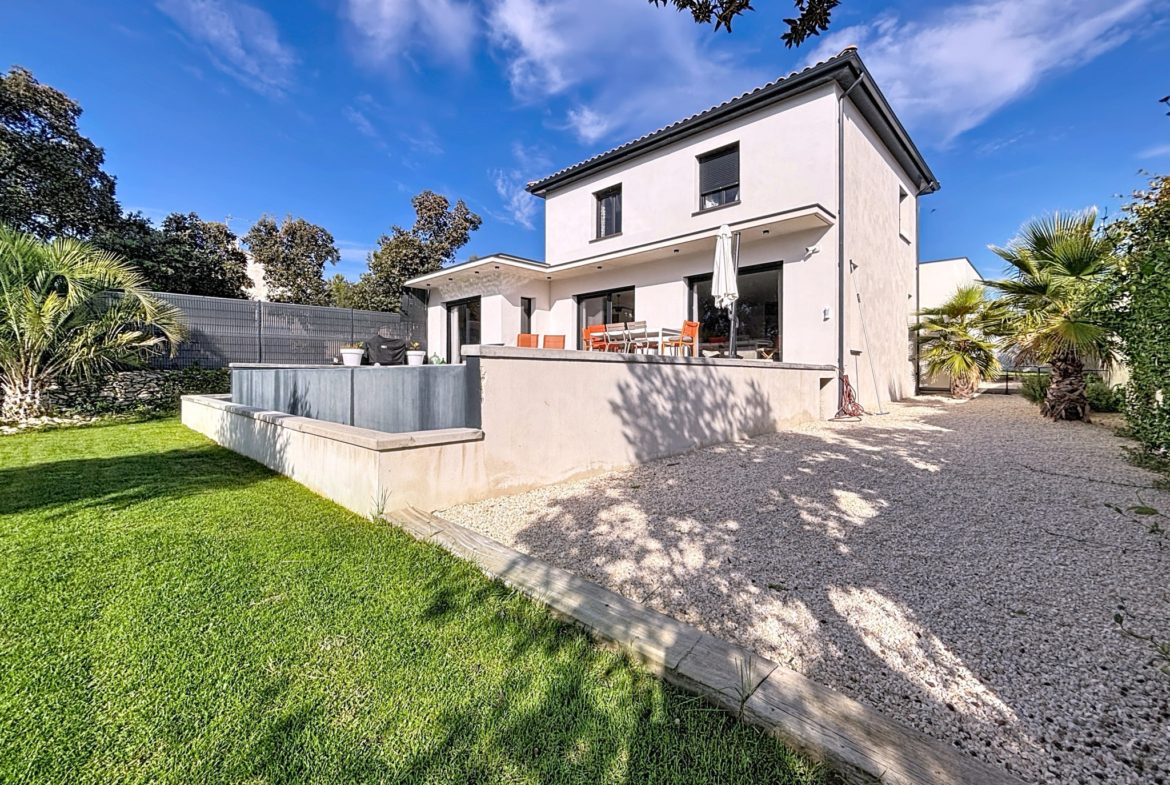 f0233343